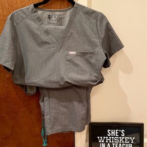 Figs Scrub Set (Women’s small)